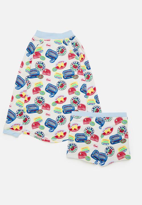 Cotton On - Flynn Long Sleeve Raglan Rash Vest & Billy Boyleg Swim Trunk Pack - Rainy Day/Stickers