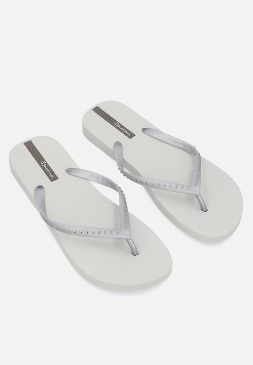 Ipanema - Essence Flip Flop - Grey