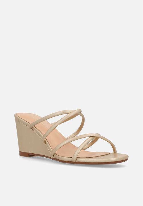 Nine West - Jora  heel - gold