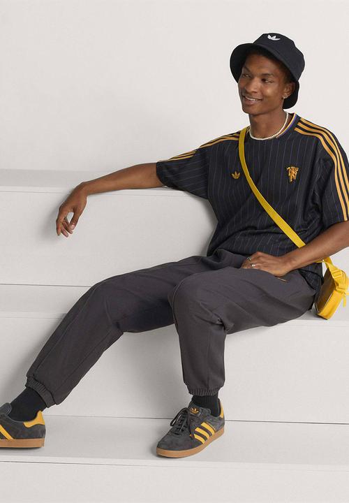 adidas Originals - Manchester United Terrace Icons Jersey - Black