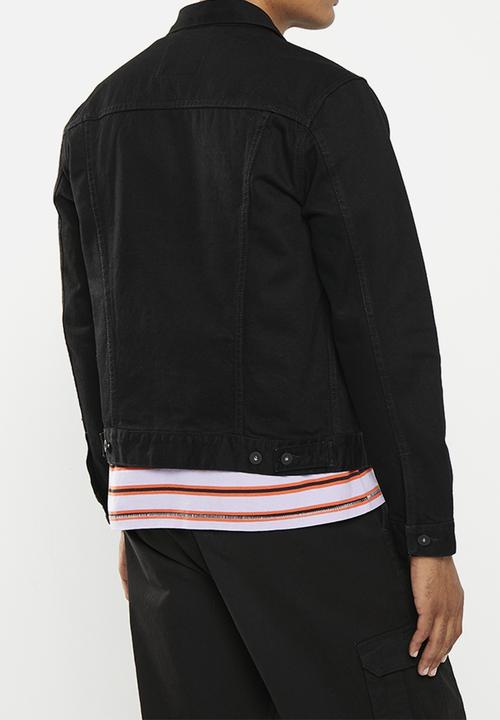Levi’s® - The trucker jacket za dark horse trucker - black 