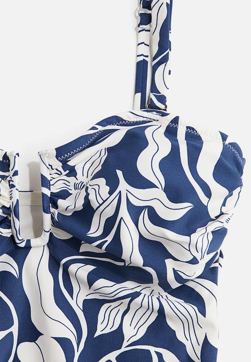 H&M - Padded-cup bandeau swimsuit - blue/patterned 