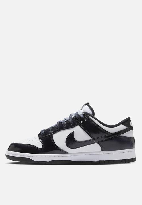nike low top black and white