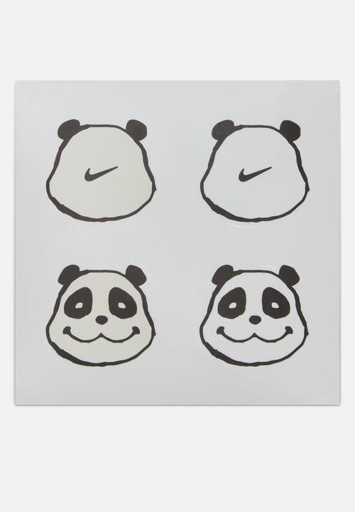 Nike - Dunk Low Retro SE 'Panda Viotech'