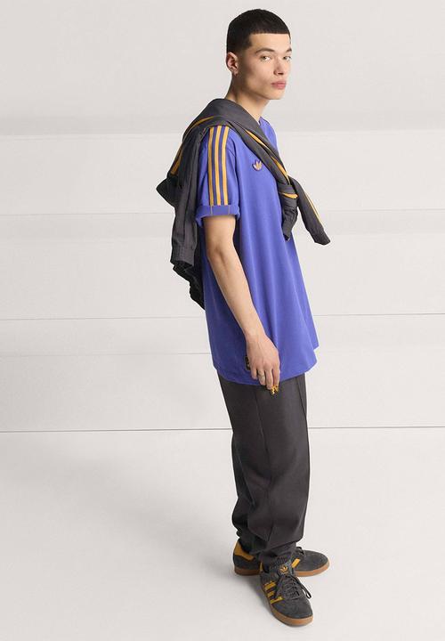 adidas Originals - Manchester United Terrace Icons Tee - Purple