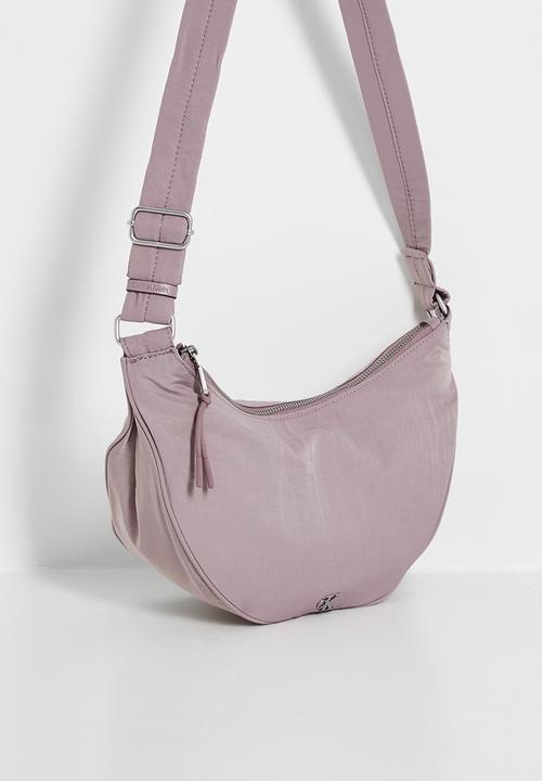 Calvin Klein - Luna nylon sling bag- quail
