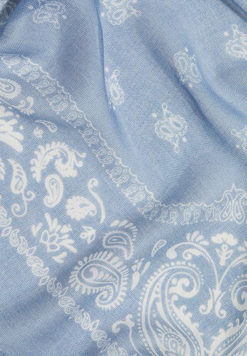 H&M - Patterned scarf - light blue paisley-patterned
