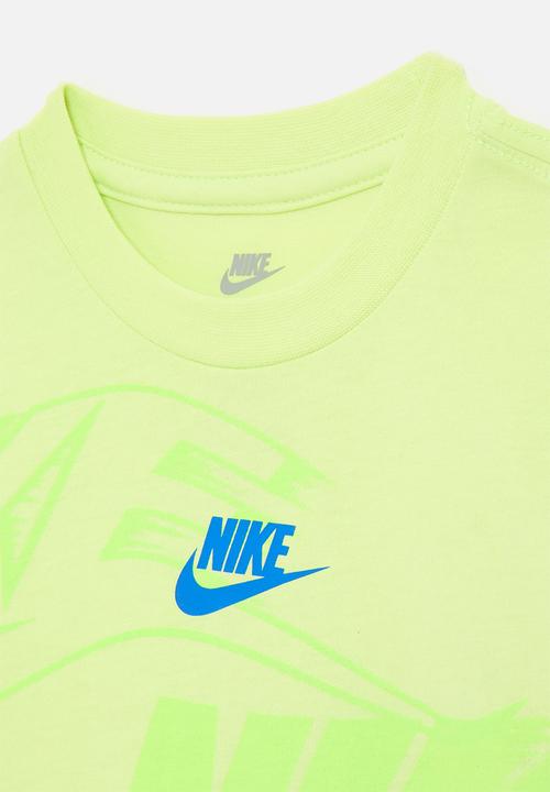Nike - Nike s/s tee - nike lt lemon twist