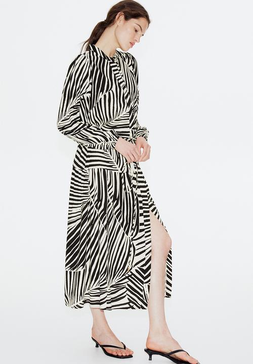 H&M - Long puff-sleeved dress - black zebra print
