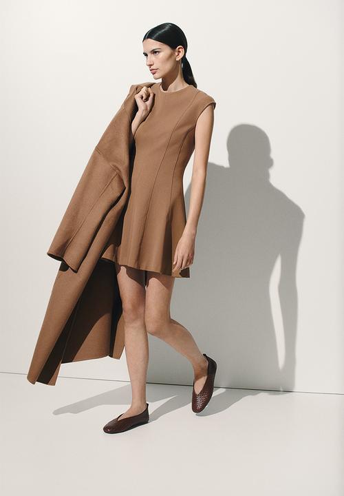 H&M - Flared-skirt twill dress - dark beige