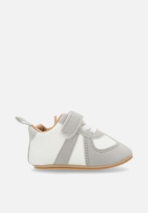 Pop Candy - Adjustable strap fastener sneakers - grey & white