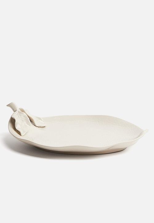 H&M - Lemon-shaped stoneware serving plate - light beige