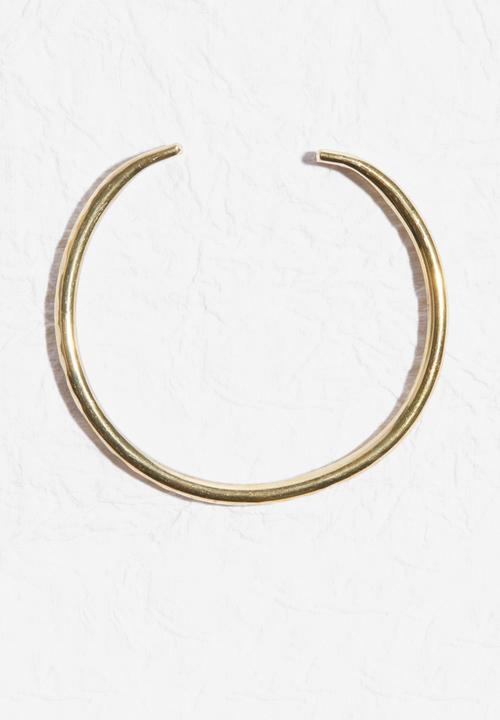 Matter of Fakt - Dented hammered bangle small-brass