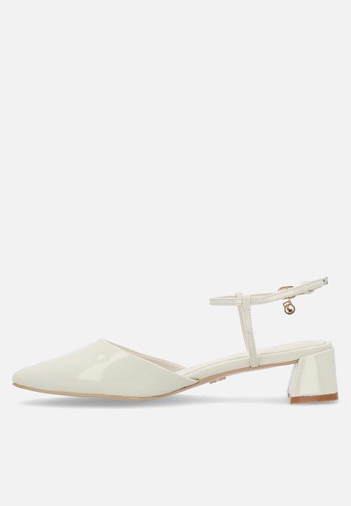 POLO - Ankle sandal - off white