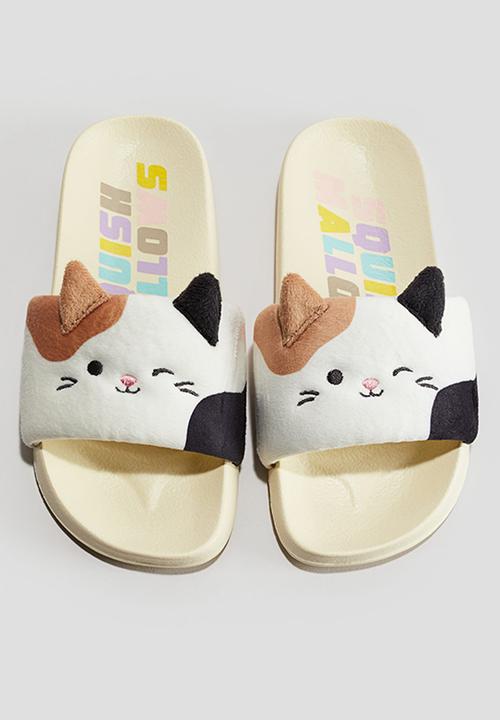 H&M - Pool shoes - light yellow/squishmallows
