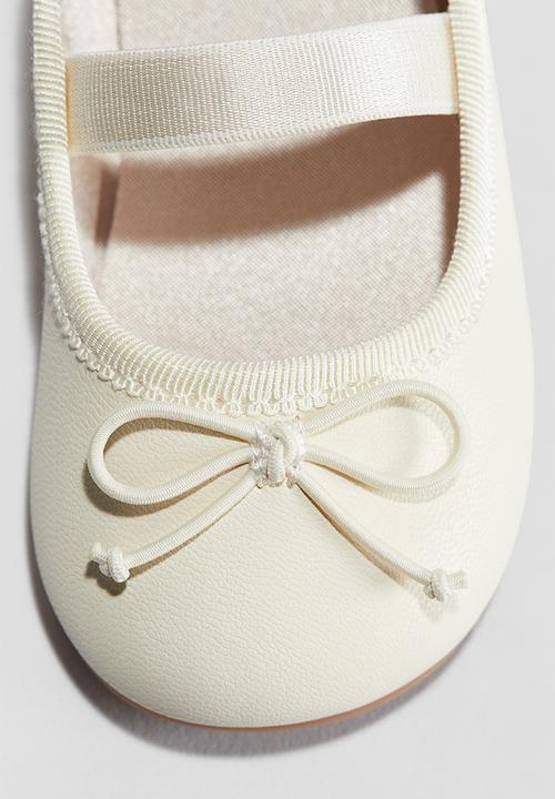 H&M - Ballet pumps - cream