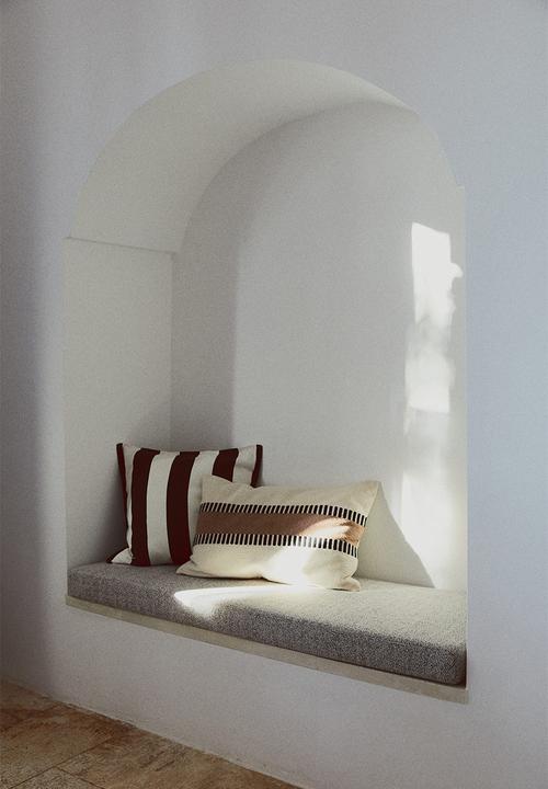 H&M - Patterned cushion cover - light beige patterned