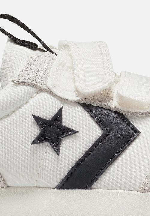 Converse - Omega Trainer Easy-On - Vintage White/Black/Egret