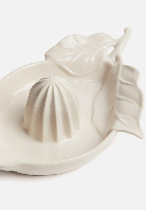 H&M - Stoneware lemon squeezer - light beige 
