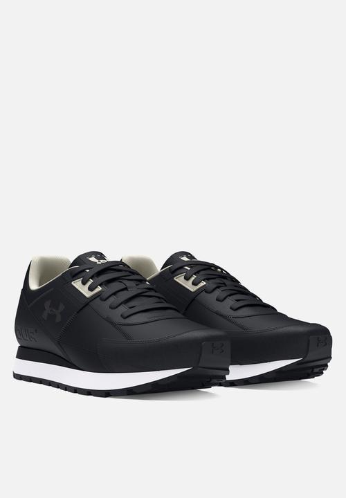 Under Armour - Essential Runner - Black / White / Black