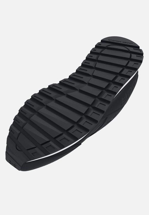 Under Armour - Essential Runner - Black / White / Black