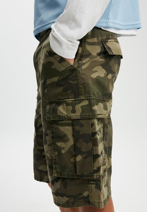 Cotton On - Baggy Cargo Short - Camo
