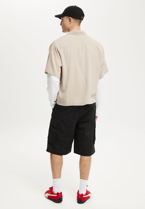 Cotton On - Baggy Cargo Short - Black