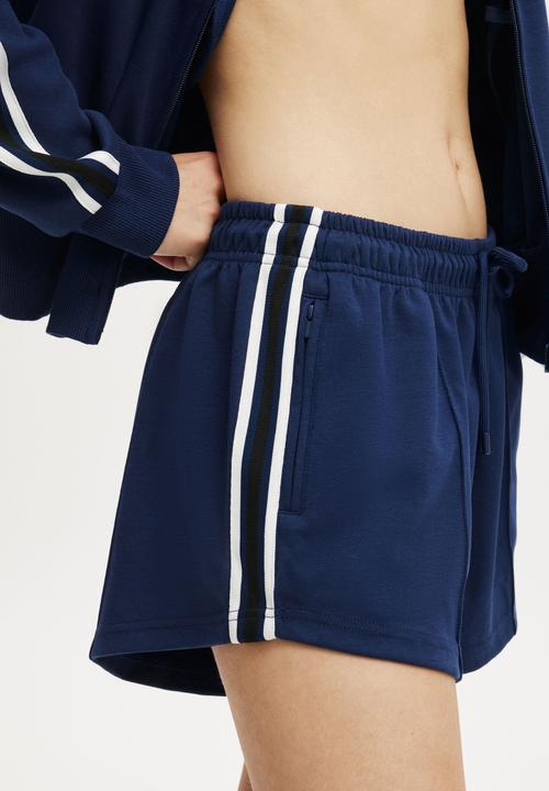 Cotton On - Retro Track Short - Heritage Blue