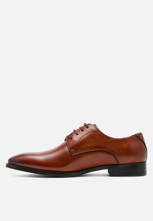 Steve Madden - Lyffor - tan leather
