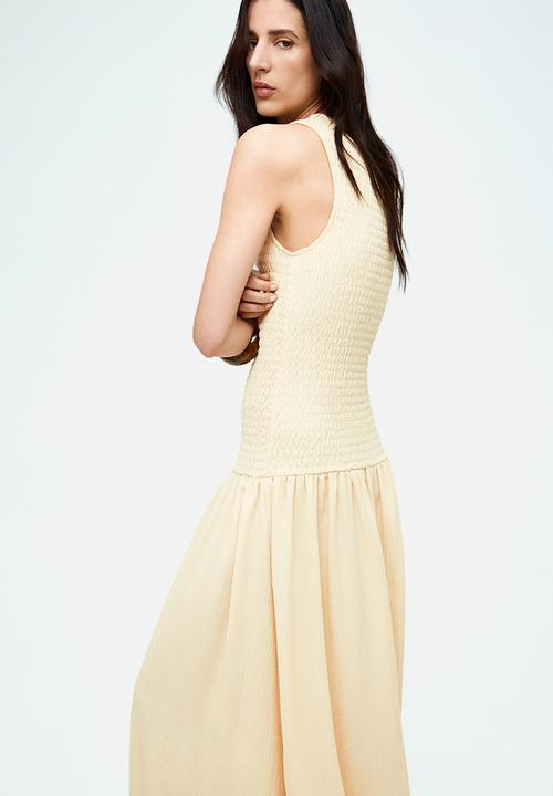 H&M - Smocked jersey dress - light beige