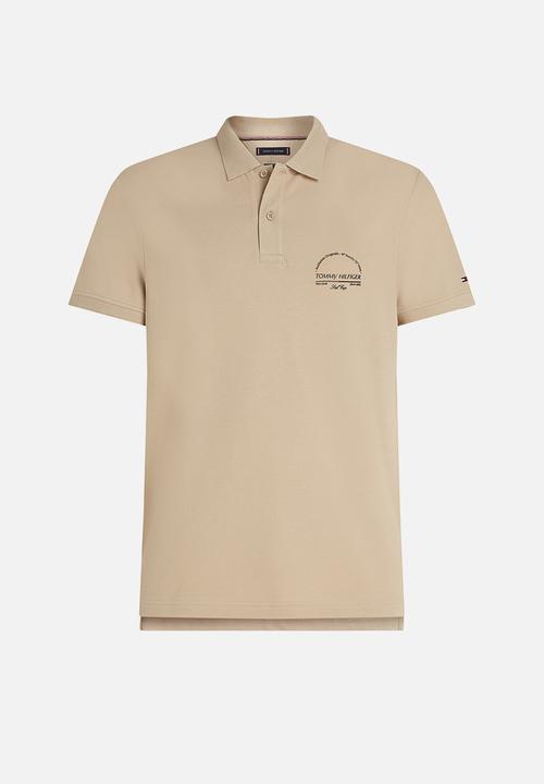 Tommy Hilfiger - Arch Graphic Reg Polo - Sandalwood