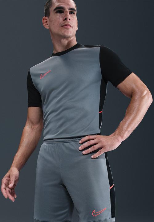 nike football academy shorts