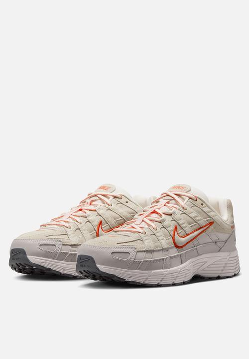 Nike - NIKE P-6000 PRM
