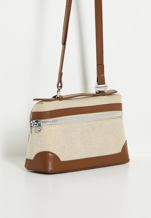 Tessa Design - Cross body canvas vanity style bag-tan