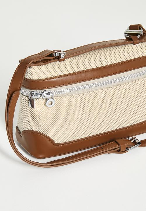 Tessa Design - Cross body canvas vanity style bag-tan