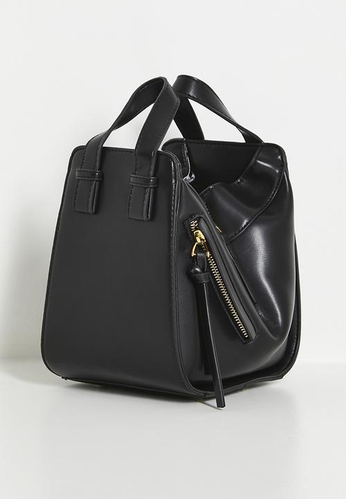 Tessa Design - Structured cross body bag with zip detail-black