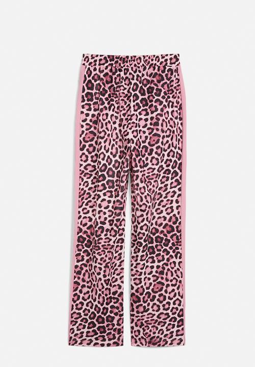 PUMA - T7 Leo Luxe Aop Straight Pants Op - Poised Pink-Ruby Shimmer