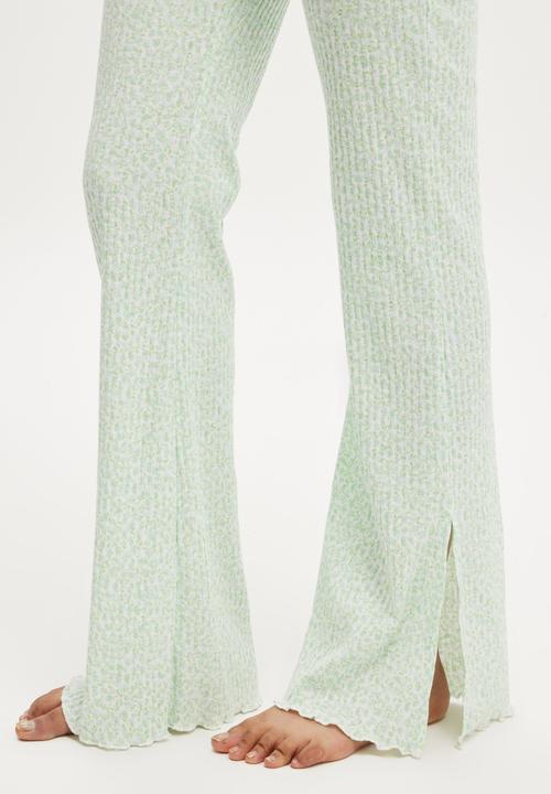 Cotton On - Waffle Pointelle Flare - Damari Ditsy Spring Green