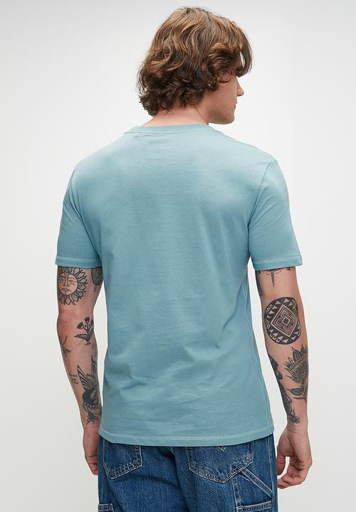 GUESS - Short sleeve Bsc Guess Stack Tee - Honest Blue Multi