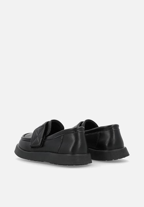 Pop Candy - Thick sole loafers with adjustable fastener - black