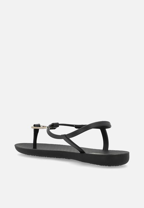 Ipanema - Class Modern T-Bar - Black