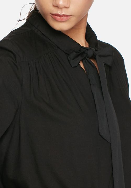 Vero Moda - Dina pussy bow blouse 