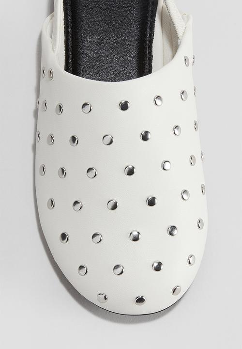 H&M - Studded slingbacks - white 
