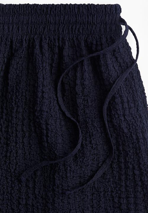 H&M - Crinkled drawstring shorts - navy blue