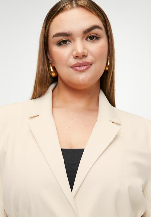boohoo - Plus Obi tie waist tailored blazer - cream
