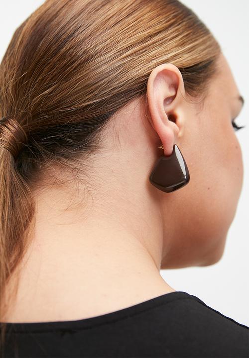 Tessa Design - Camelia geometric irregular shaped stud earrings - brown