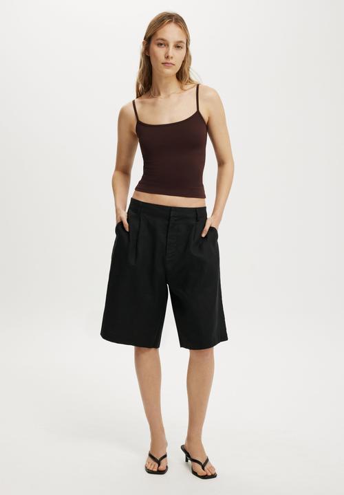 Cotton On - Luxe linen bermuda short - black