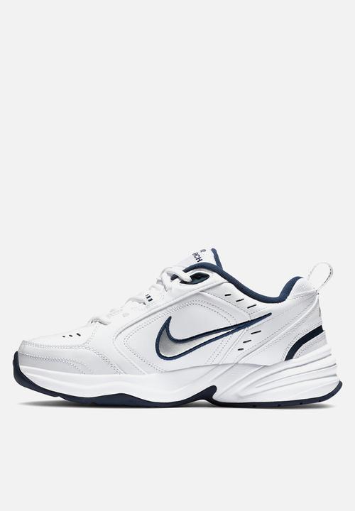 Nike - Monarch IV