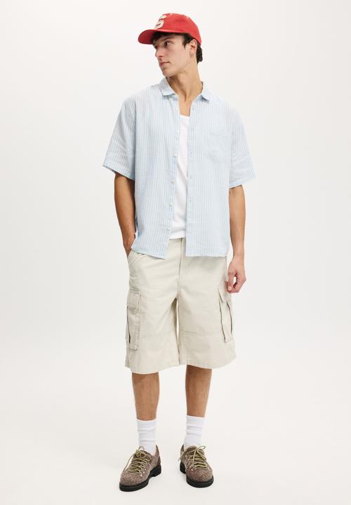 Cotton On - Relaxed Linen Short Sleeve Shirt - Sky Blue Stripe