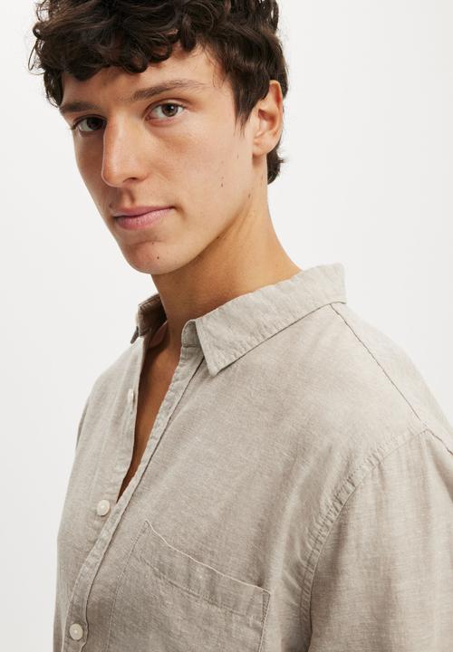 Cotton On - Luca Long Sleeve Shirt - Textured Oatmeal